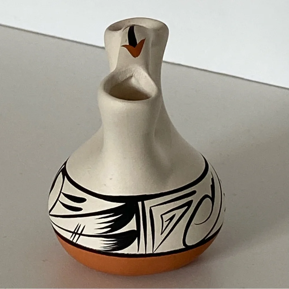 Pueblo Wedding Vase Small Signed Native American 3 inches tall Pottery EUC
